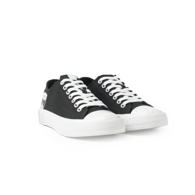 Kampus III Lo Lace Sneakers in Black/White Canvas