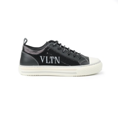 VLTN Low Top Sneakers Black