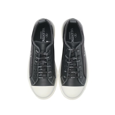 VLTN Low Top Sneakers Black