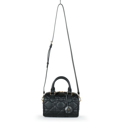 Groove 20 Bag Macrocannage Calfskin in Black