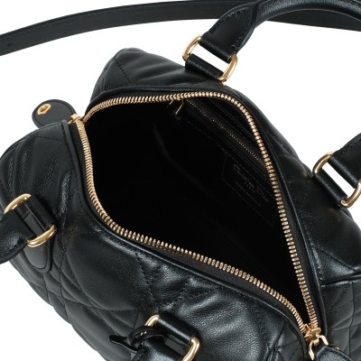 Groove 20 Bag Macrocannage Calfskin in Black