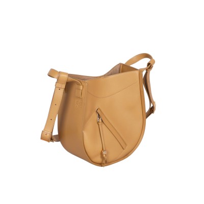 Hammock Slice Bag in Shiny Calfskin Sahara