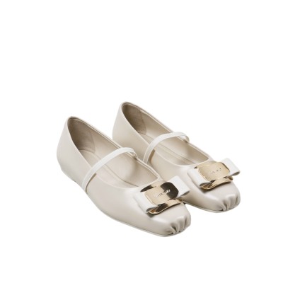 New Vara Plate Ballet Flat in Mascarpone
