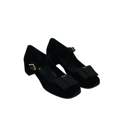 Velvet Pumps Blend Classic Heel 3.5 cm in Black