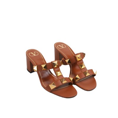 Roman Stud Chunky Heel 6cm Seleria