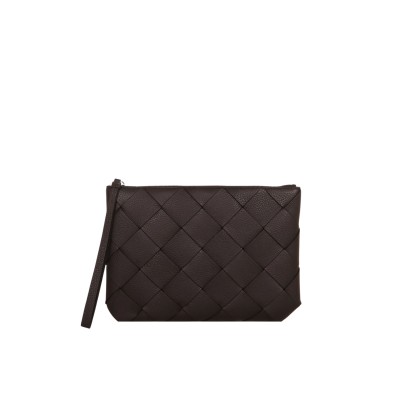 Diago Large Pouch Grained Leather in Fondant