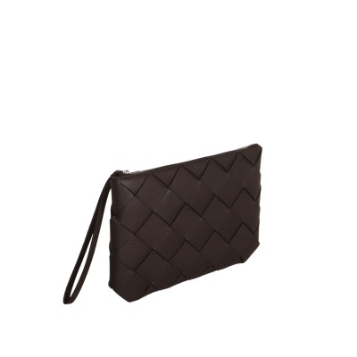 Diago Large Pouch Grained Leather in Fondant