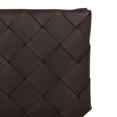 Diago Large Pouch Grained Leather in Fondant