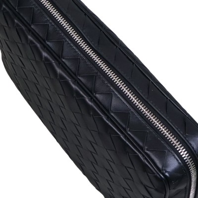 Intrecciato Large Zipped Organizing Pouch Black